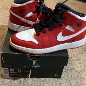 Air Jordan 1 mid